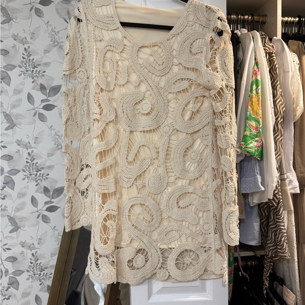 Commense Ivory Lace Dress
